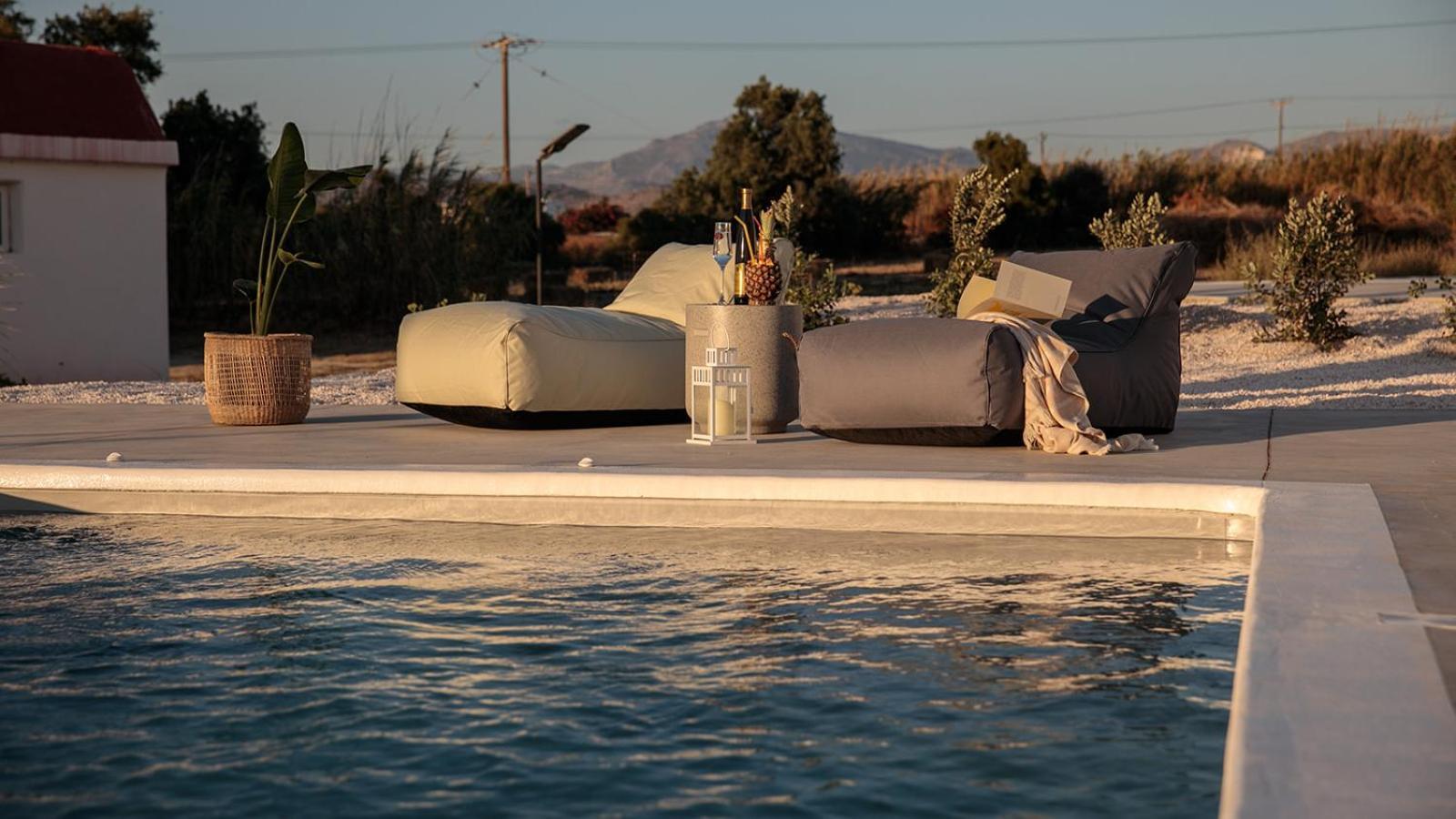Nymphee Luxury Villas Agia Anna  エクステリア 写真